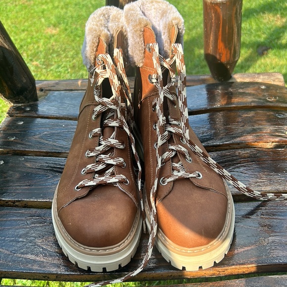 Boots - Picture 2 of 4